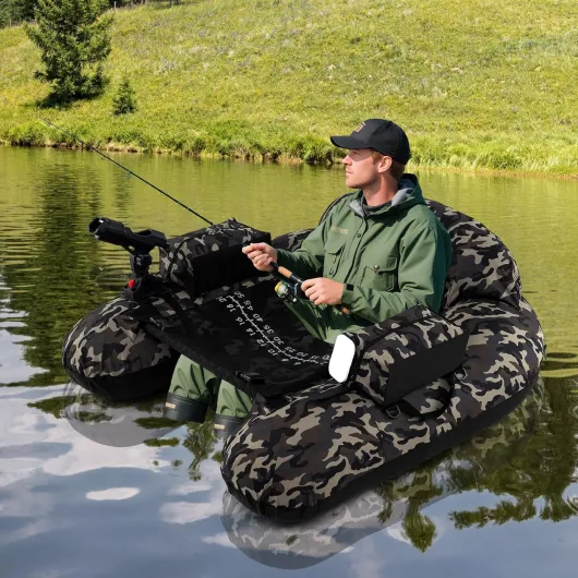 Tube Flottant de Pêche Gonflable, Bateau de Pêche en Forme U, avec Pompe à Air, Pagaie, 2 Palmes, Support de Canne, Filet d'Écaillage, Table d'Appâts, Charge 150KG Camouflage